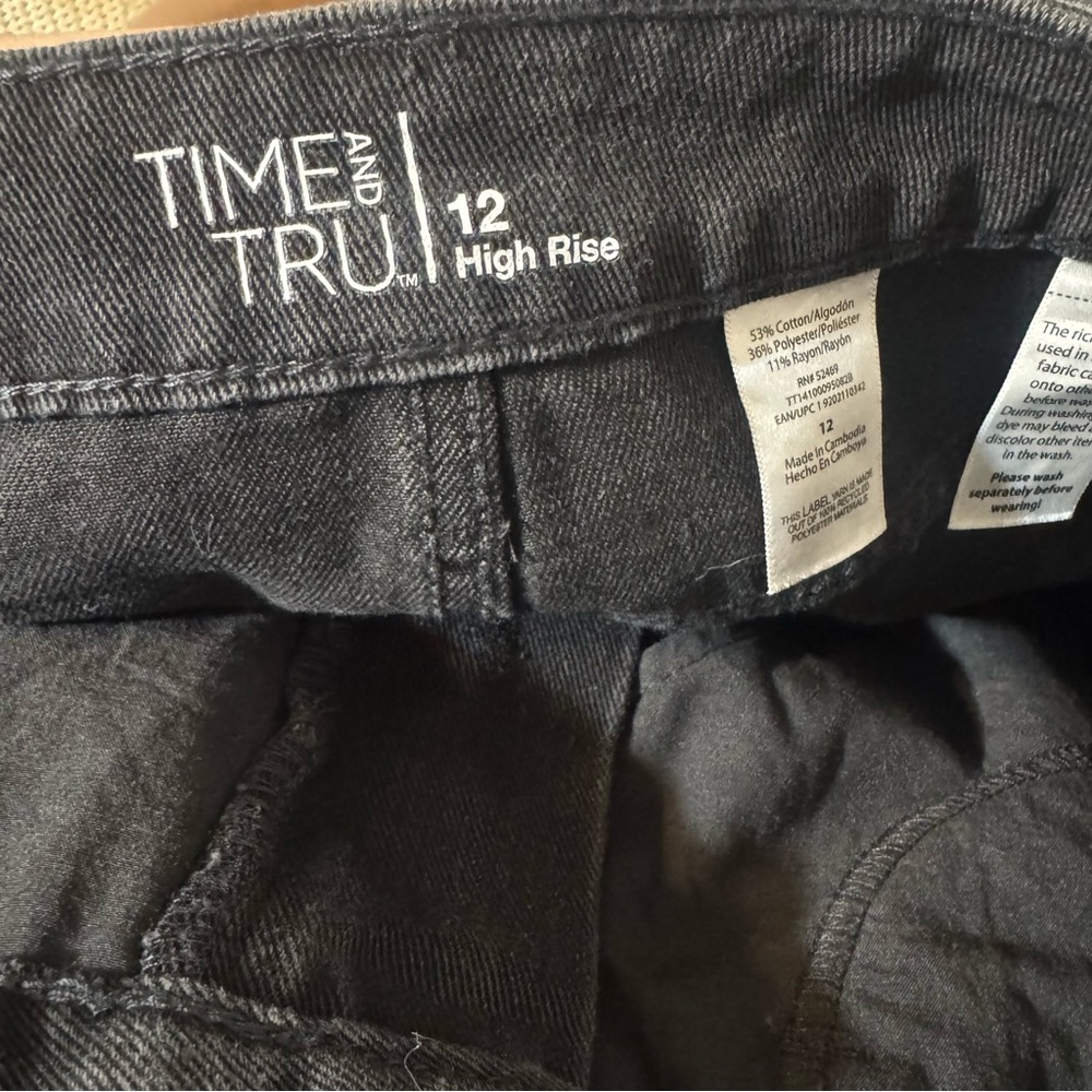 💗5 for $25💗 Time and Tru Black Denim Shorts Size 12 - Picture 5 of 6